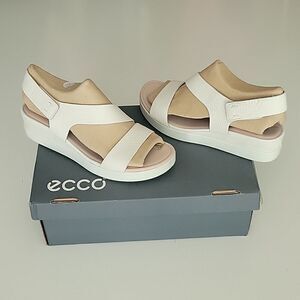 NEW ECCO CREAM PEBBLED LEATHER VELCRO COMFORT WEDGE SANDALS 42 11 11.5 1/2 NWT